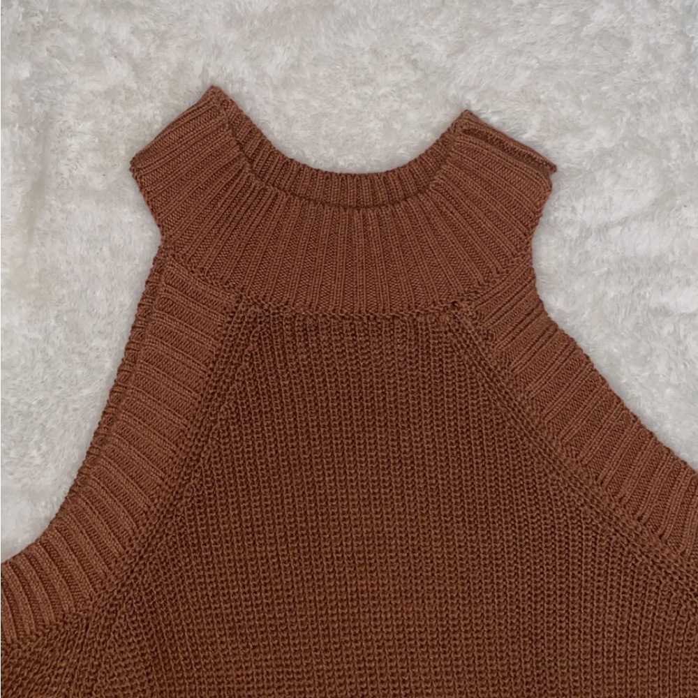 NWOT Abercrombie Cold Shoulder Sweater Dress - Picture 5 of 9